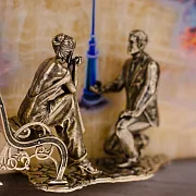 Бронзовая картина «Предложение. Пятигорск. Старый ресторан Провал» с подсветкой — оригинальный подарок — фотография 5