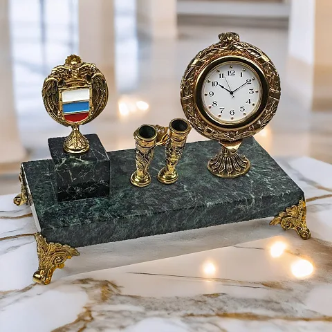 Часы «Элина» с гербом ФСО и подставками — красивый подарок