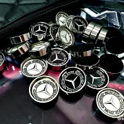 Подарочный комплект стальных фишек для нард «Mercedes» — фотография 2