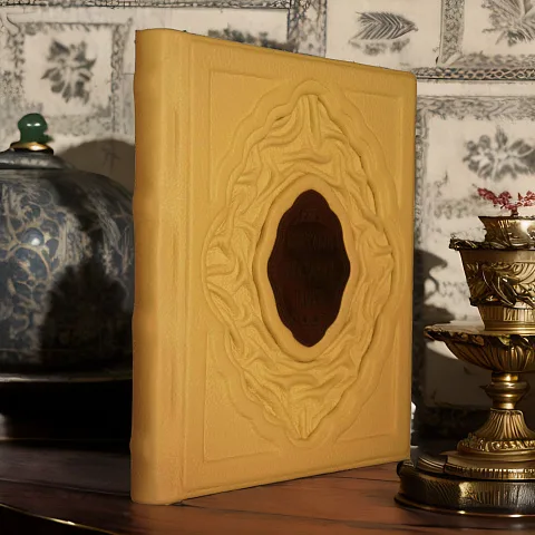 Светлый праздник пасхи — книга в кожаном переплёте — необычный подарок