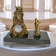 Часы «Филин» на пне с подставкой — оригинальный подарок — фотография 1