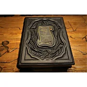 На память: Закон и справедливость — книга в коже — фотография 3