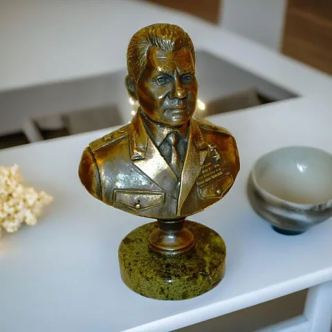 Подарочный бюст «Шойгу С.К.» из бронзы