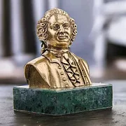 Подарочный бюст «Ломоносов М.В.» со змеевиком — фотография 1